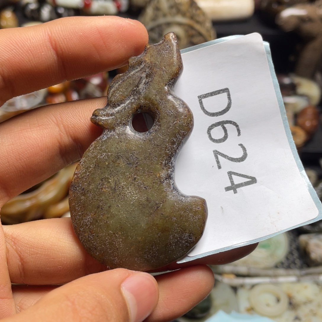 和田玉（糖玉）挂件未镶嵌