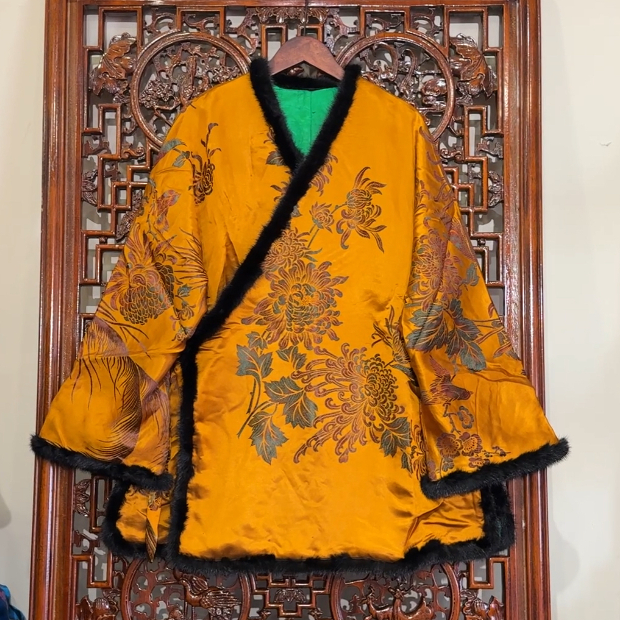 冬款复古提花系带棉袄