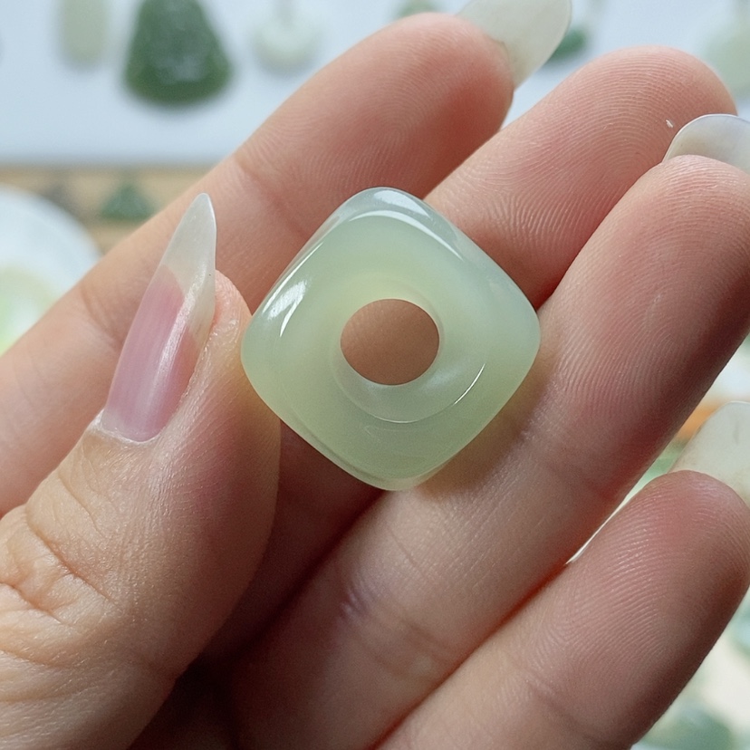 【闪购商品】颈饰未镶嵌和田玉