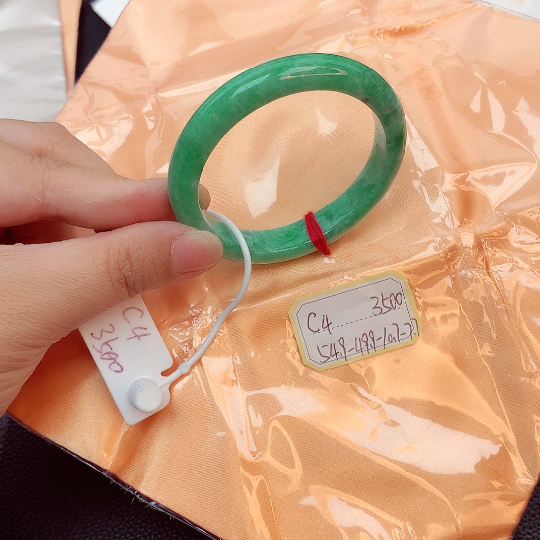 翡翠手镯未镶嵌天然缅甸翡翠A货