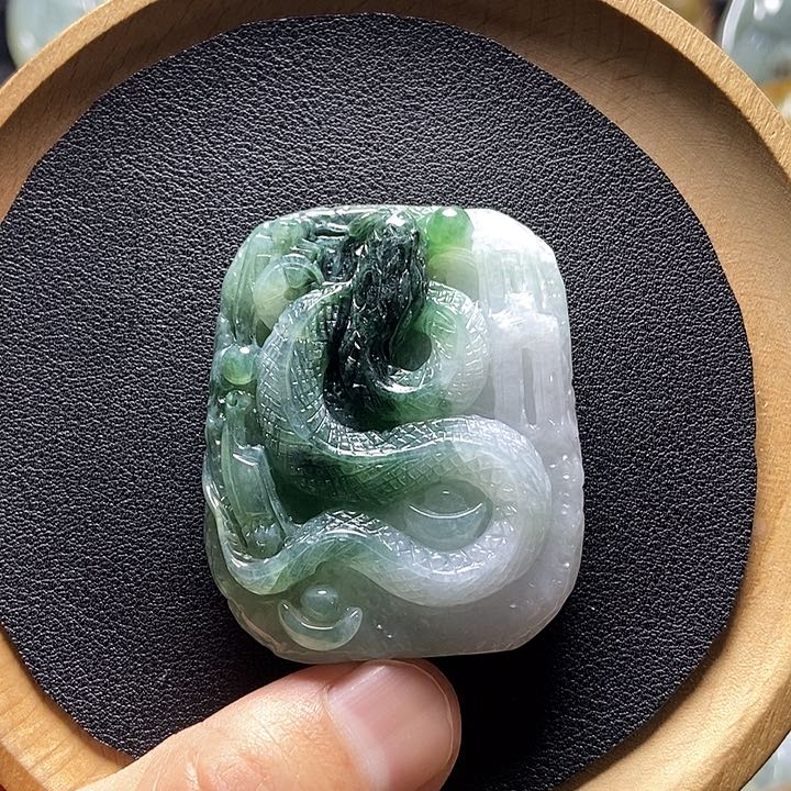 翡翠颈饰未镶嵌缅甸a货