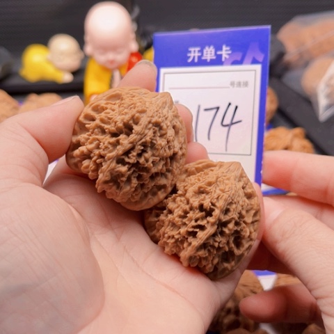 文玩核桃把件42满天星 174