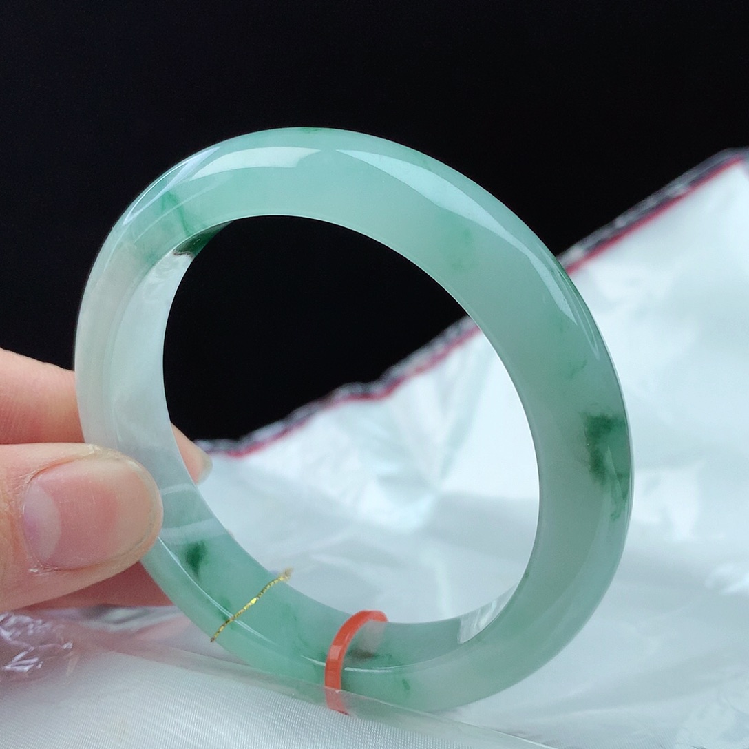 翡翠手镯未镶嵌53圈0438