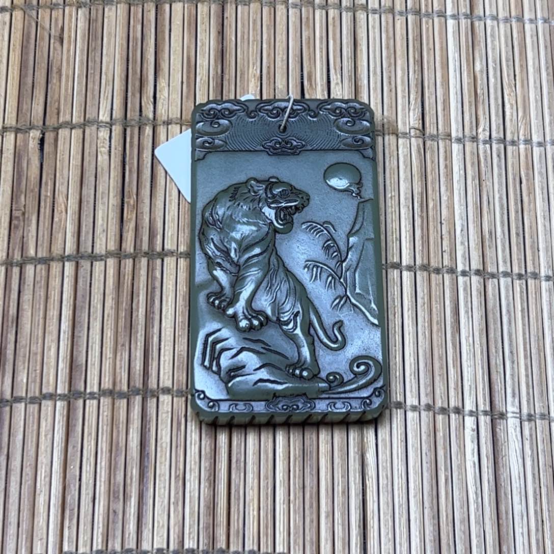 未镶嵌和田玉挂件学*