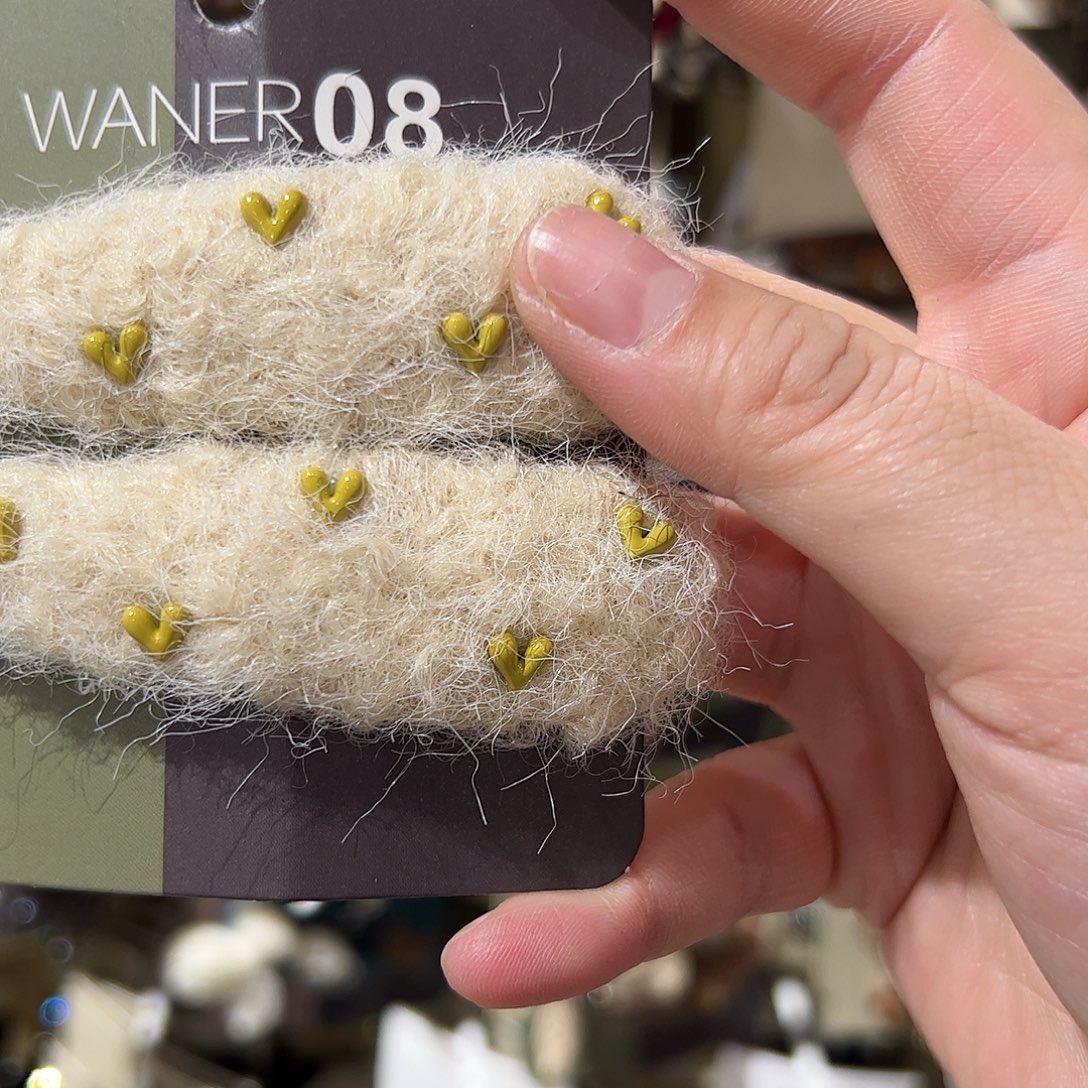 M***n布艺非金属黄色爱心拜拜夹