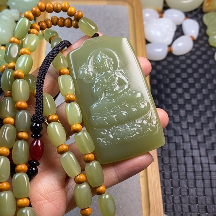 昆仑料大版观音坠