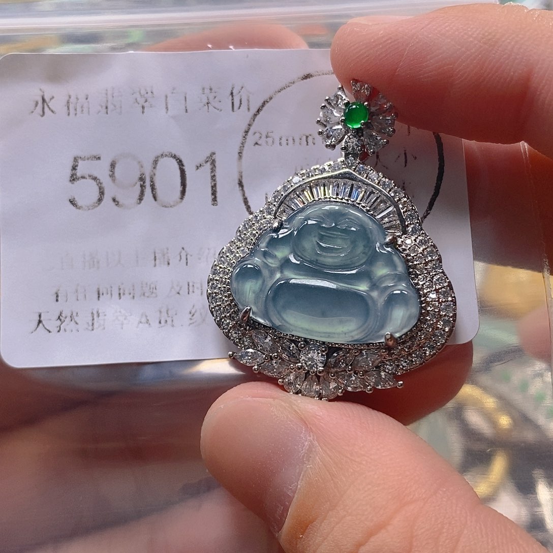 吊坠(不含链)未镶嵌翡翠