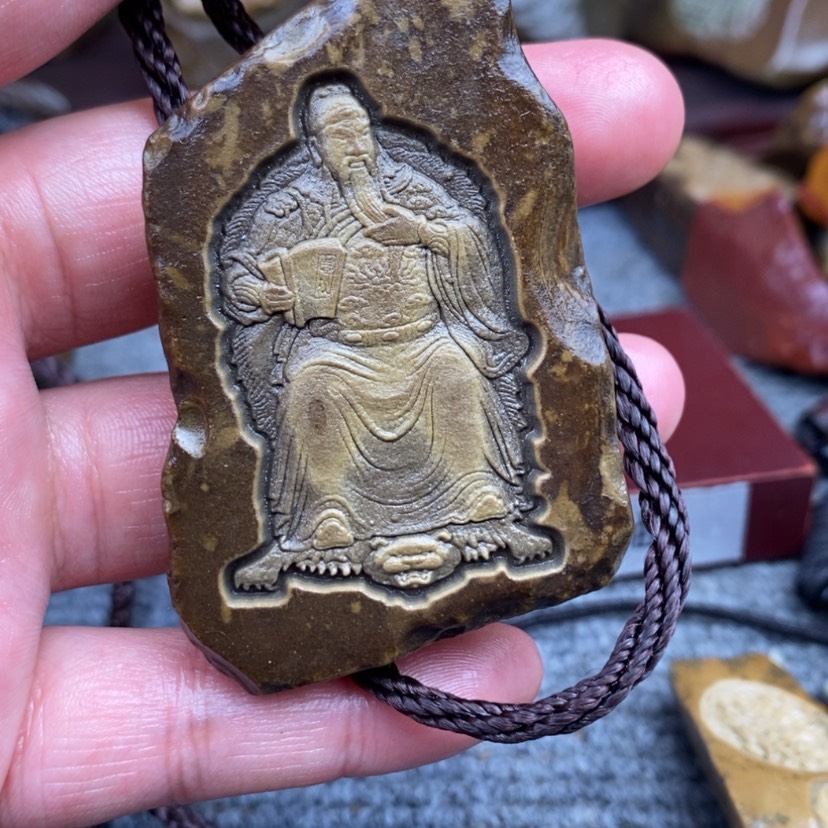 【闪购商品】原石雕刻手把件