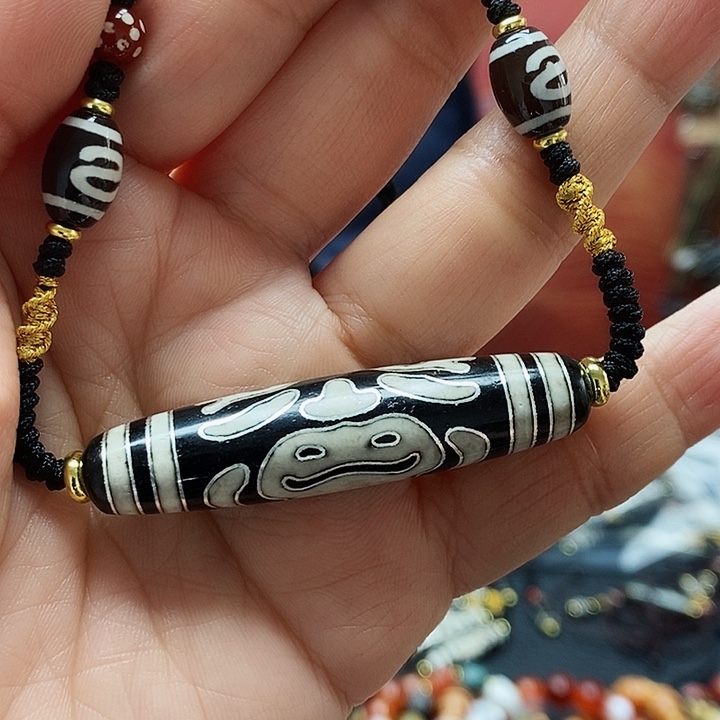 玛瑙/玉髓颈饰合金