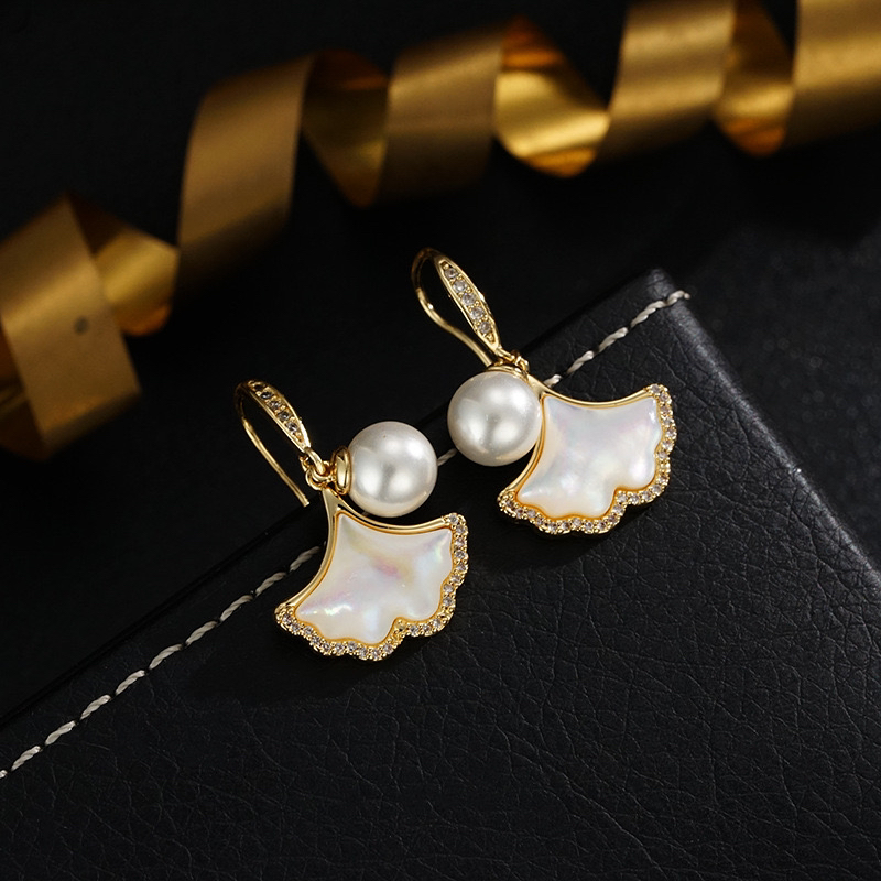 925银仿珍珠耳饰 网络爆款天然白贝壳银杏叶珠珠耳环耳钩