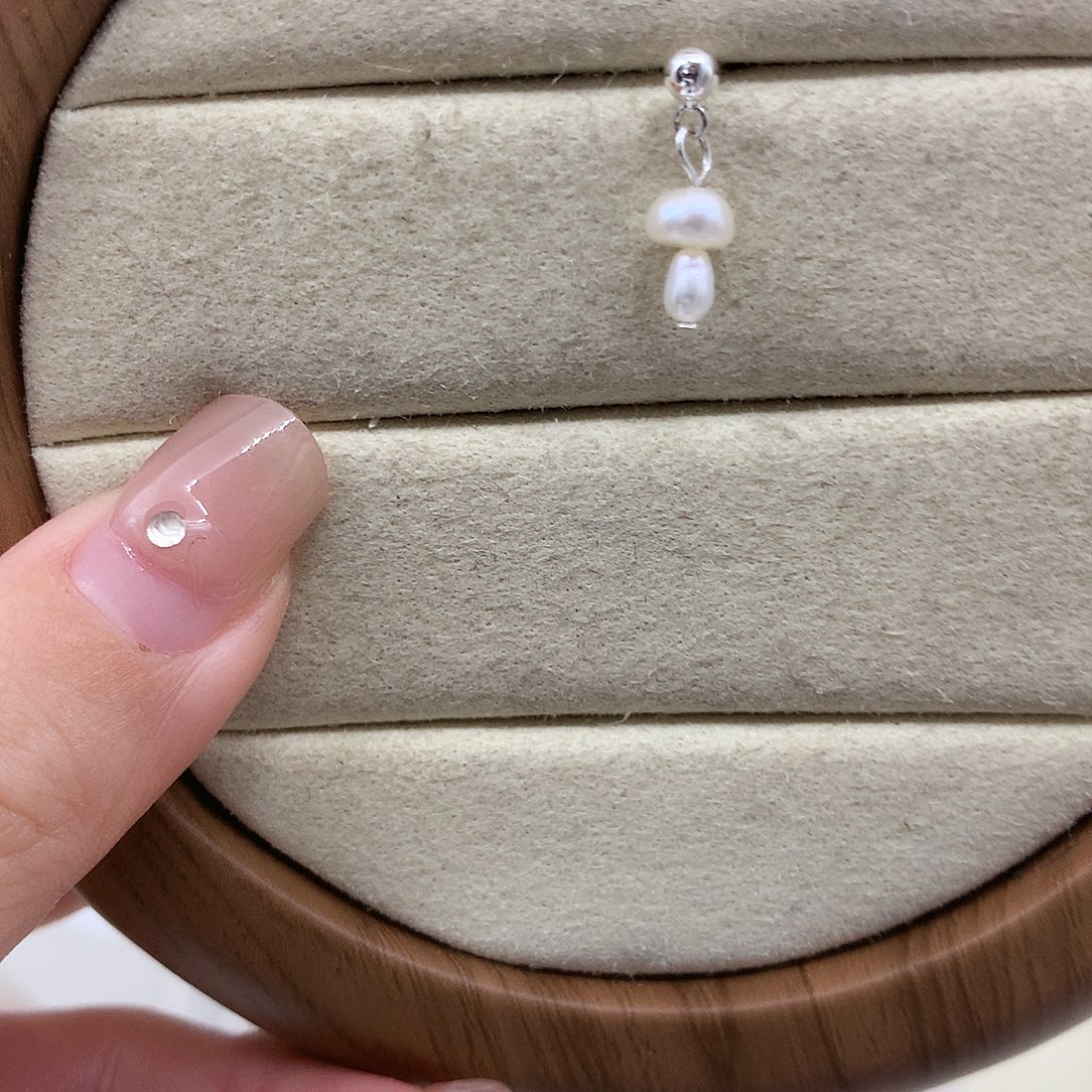 银S925镶嵌淡水珍珠耳饰