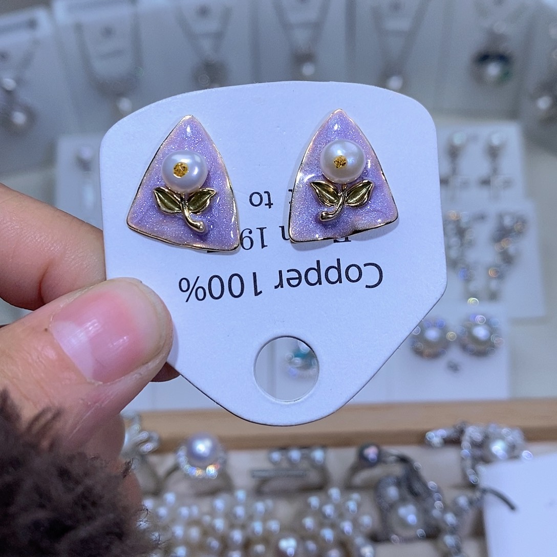 耳饰未镶嵌淡水珍珠