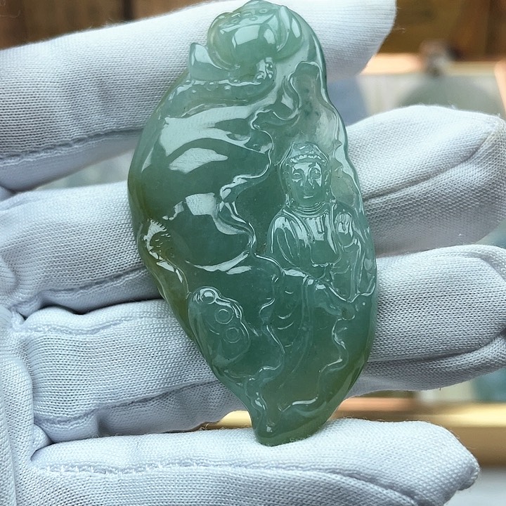 翡翠未镶嵌颈饰天然翡翠A货观音