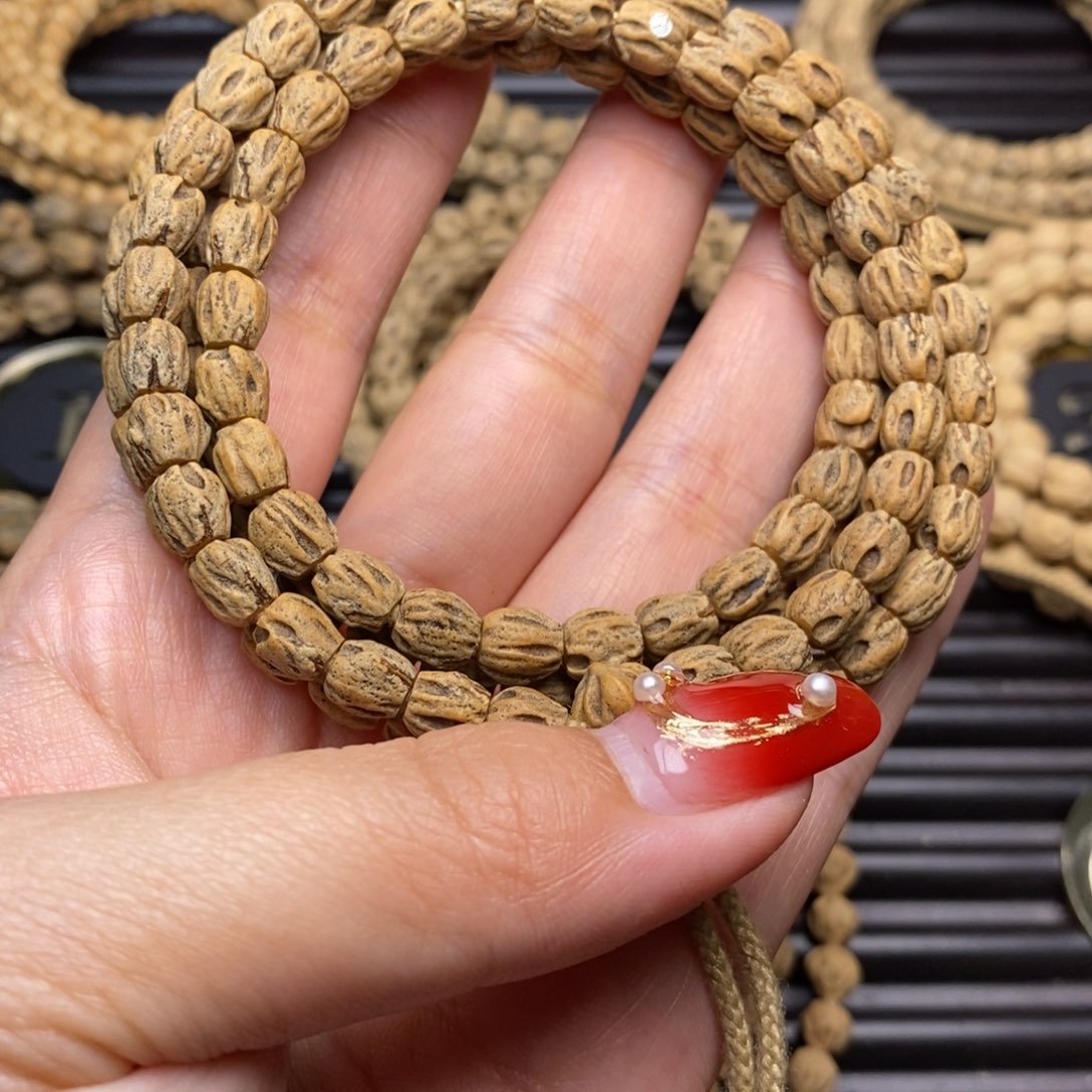 柏香籽/百香籽吊坠呼****）