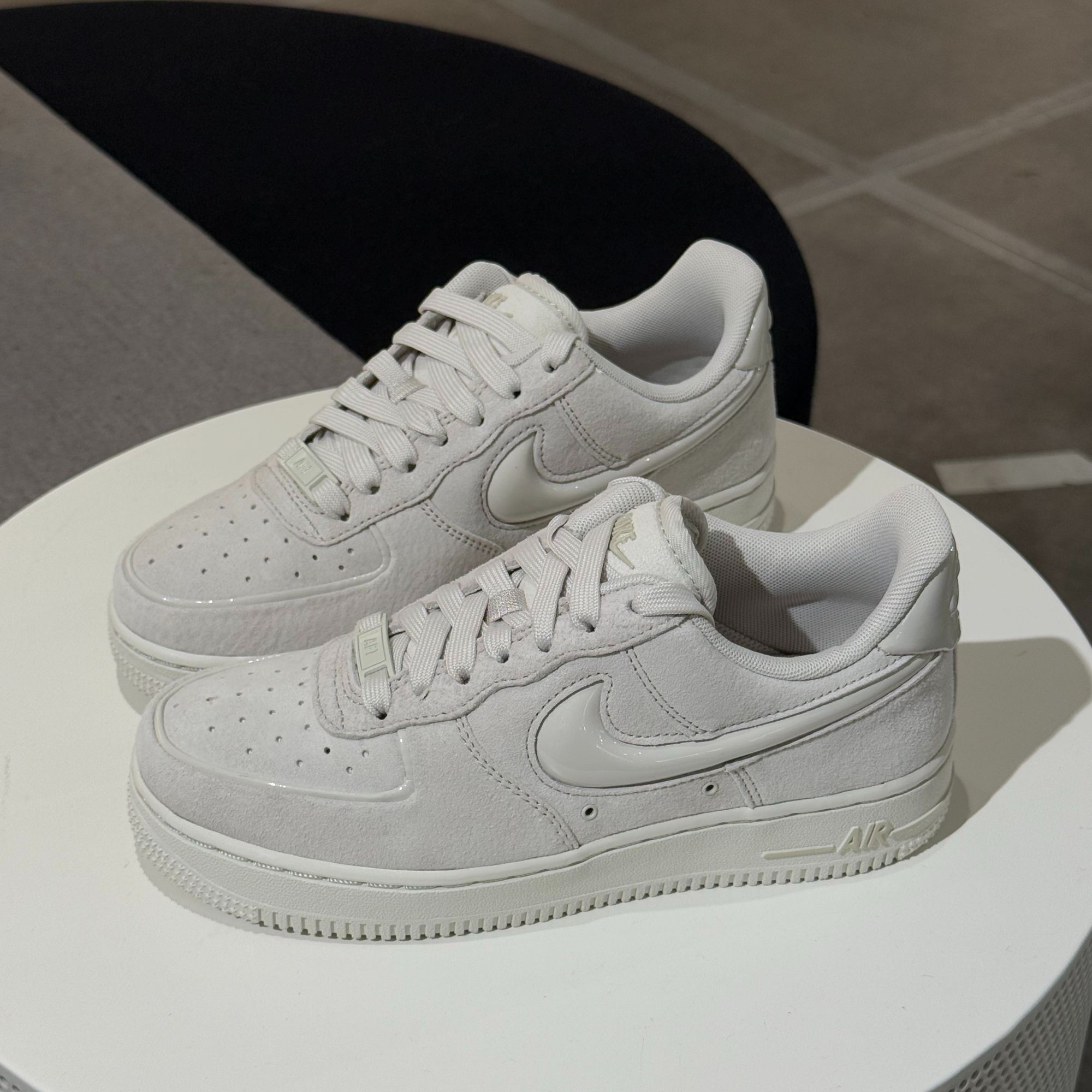 NIKE/耐克女鞋 AIR FORCE 1 空军一号 休闲百搭板鞋HV4406-001
