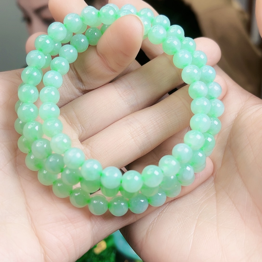 翡翠颈饰未镶嵌项链