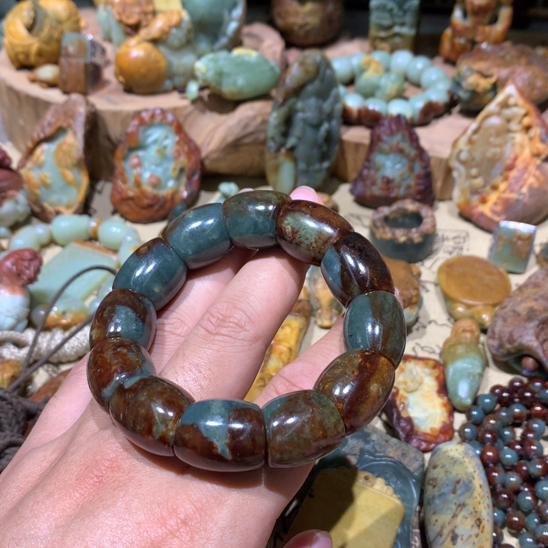 岫岩河磨玉（透闪石质玉）手串未镶嵌丑****活