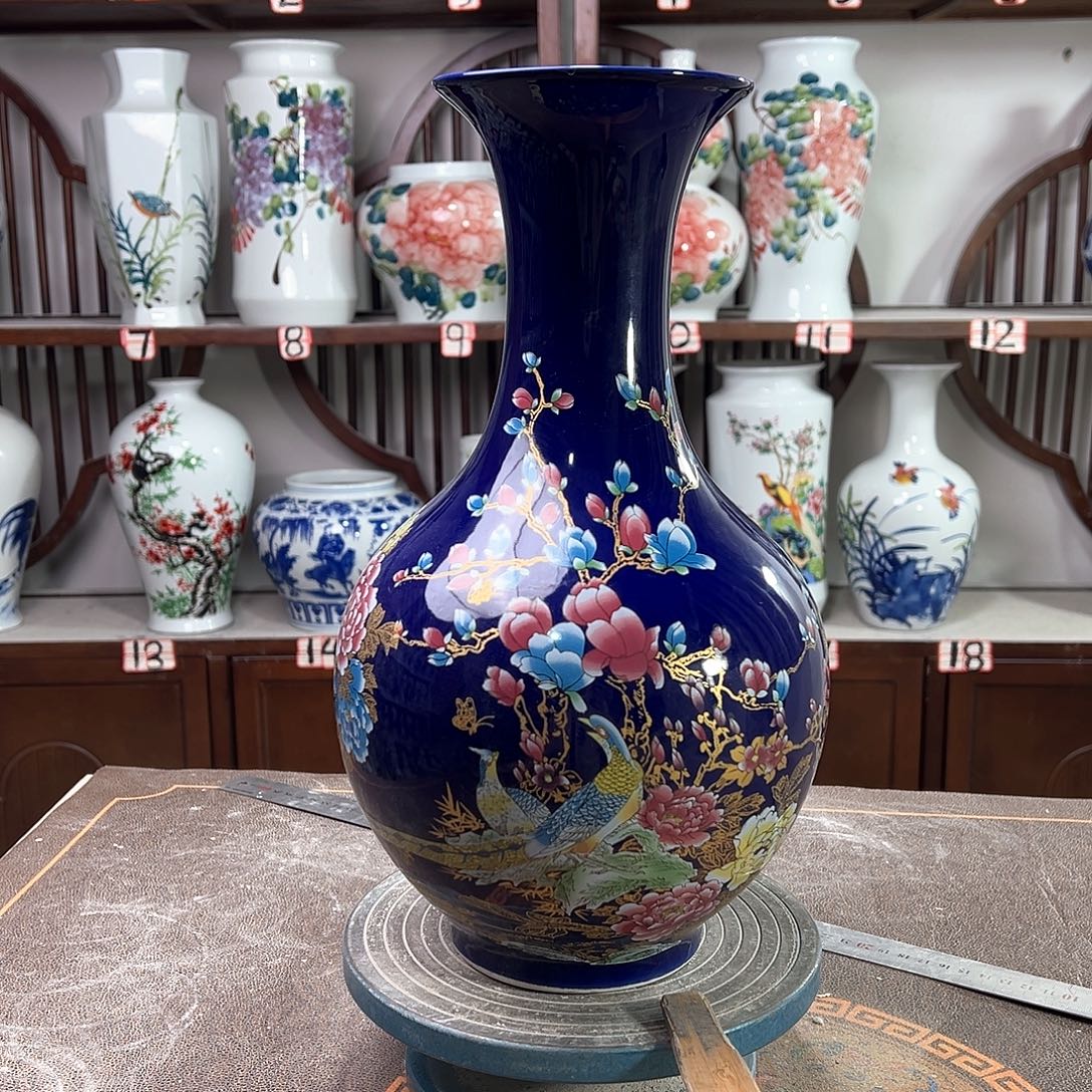 摆件景德镇陶瓷赏景泰蓝