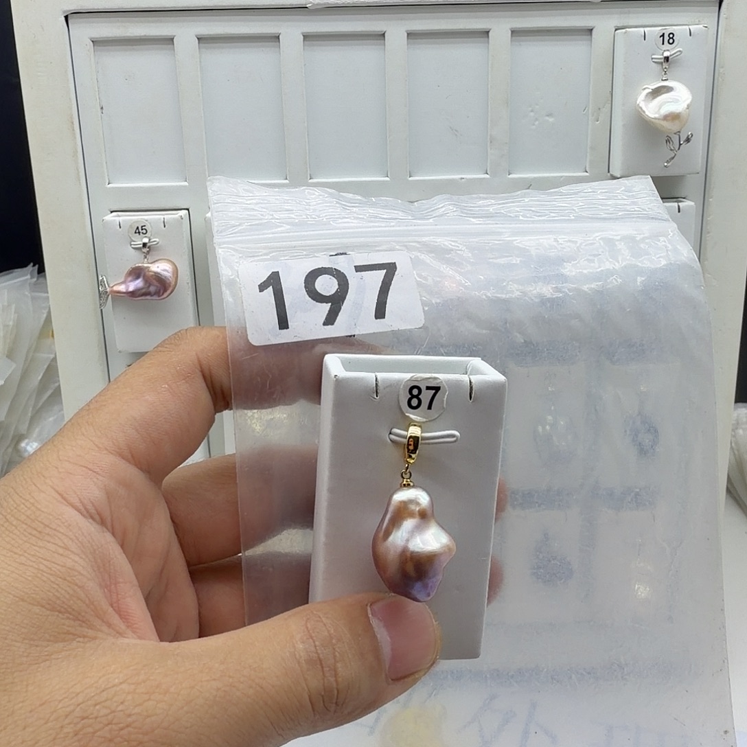 合金淡水珍珠颈饰