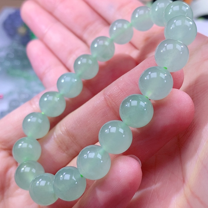 翡翠手链未镶嵌翡翠
