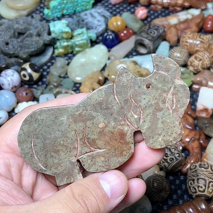 和田玉未镶嵌颈饰180