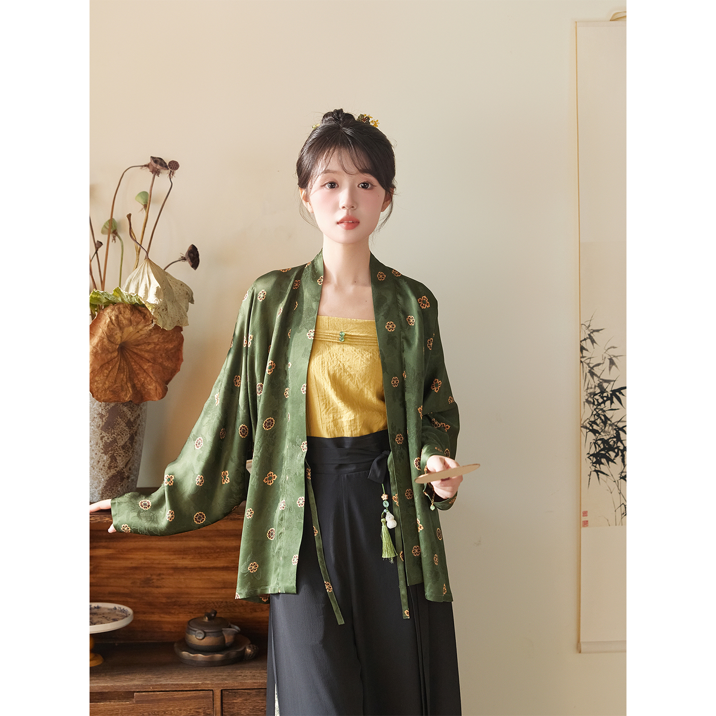 8.18 0点 【听松辞 】飞机袖吊带宋裤套装秋木木汉服
