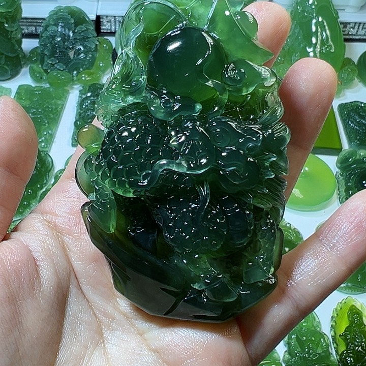 蛇纹石玉手把件未镶嵌T****星