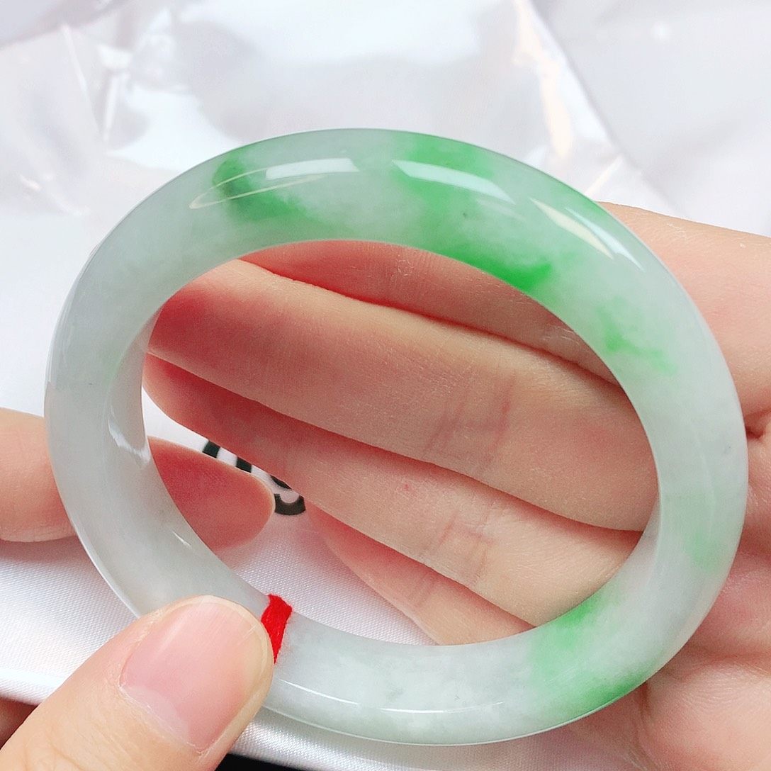 未镶嵌手镯翡翠抖音095