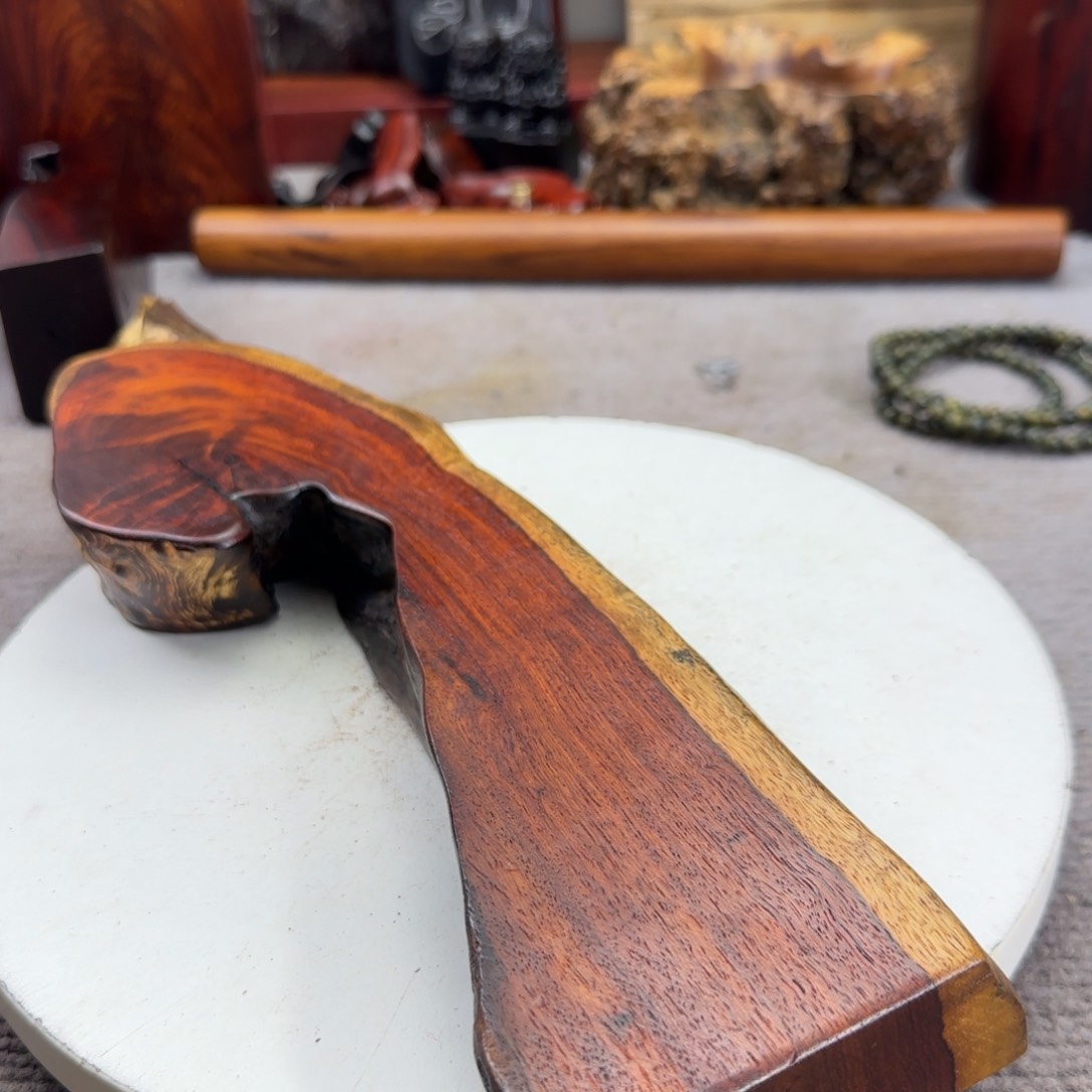 大果紫檀（缅甸花梨）皮*