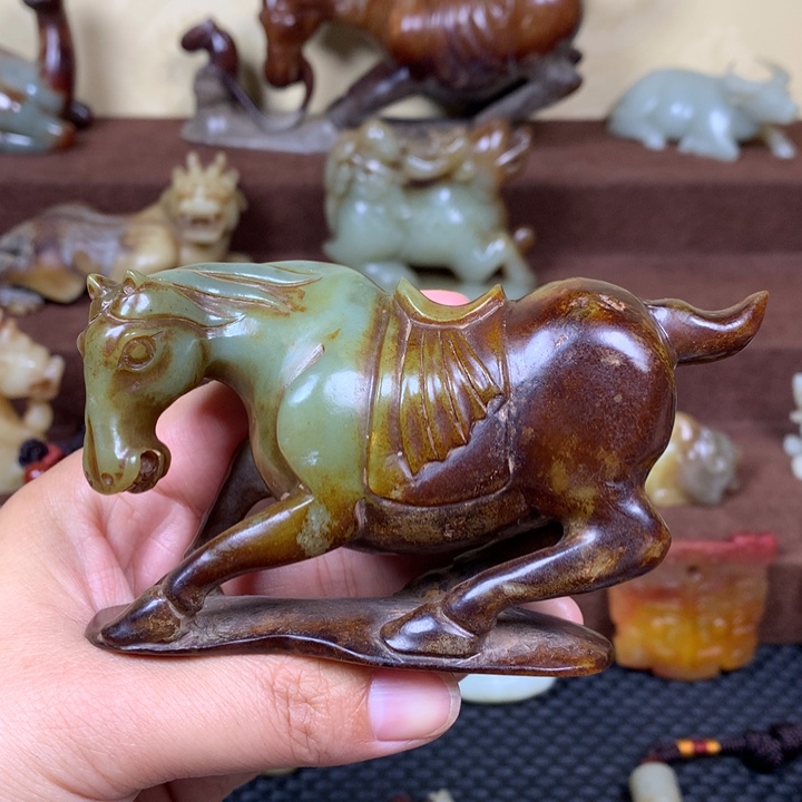 和田玉未镶嵌把件广****校