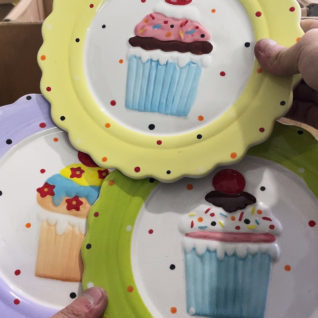 摆件封釉。    微瑕。