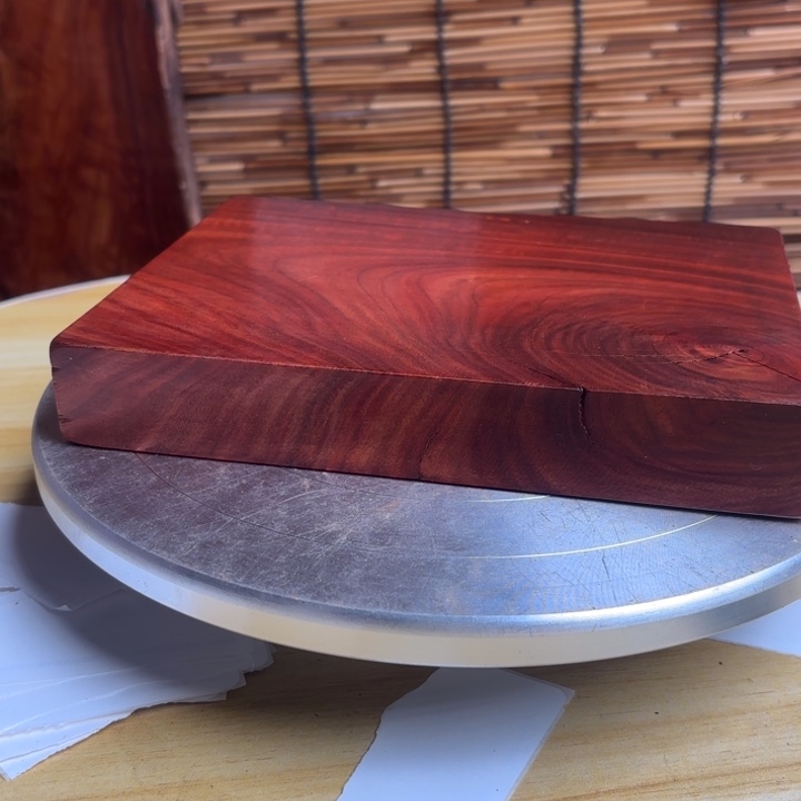 墨***序大叶紫檀（黑酸枝木类）