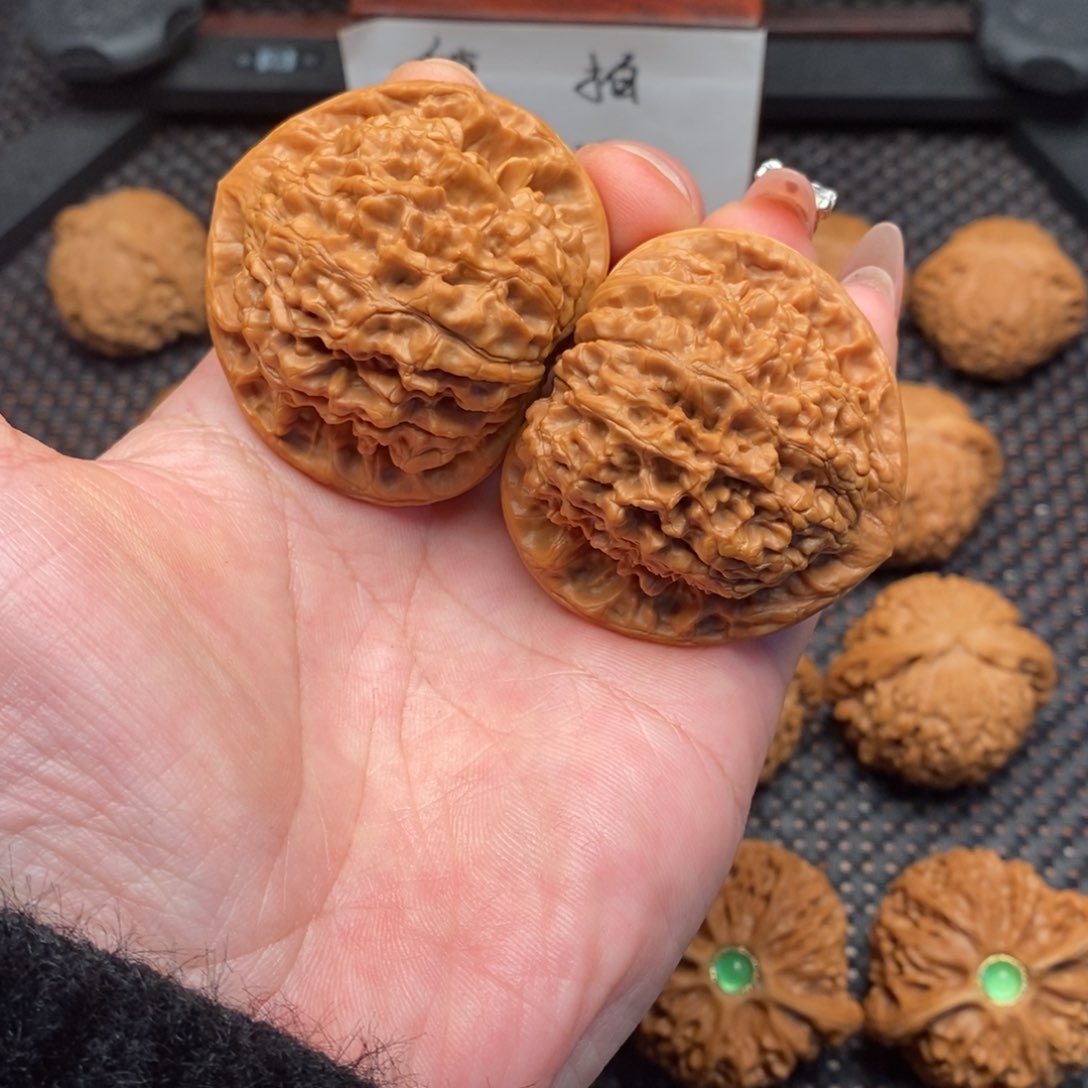 文玩核桃把件不****?官帽