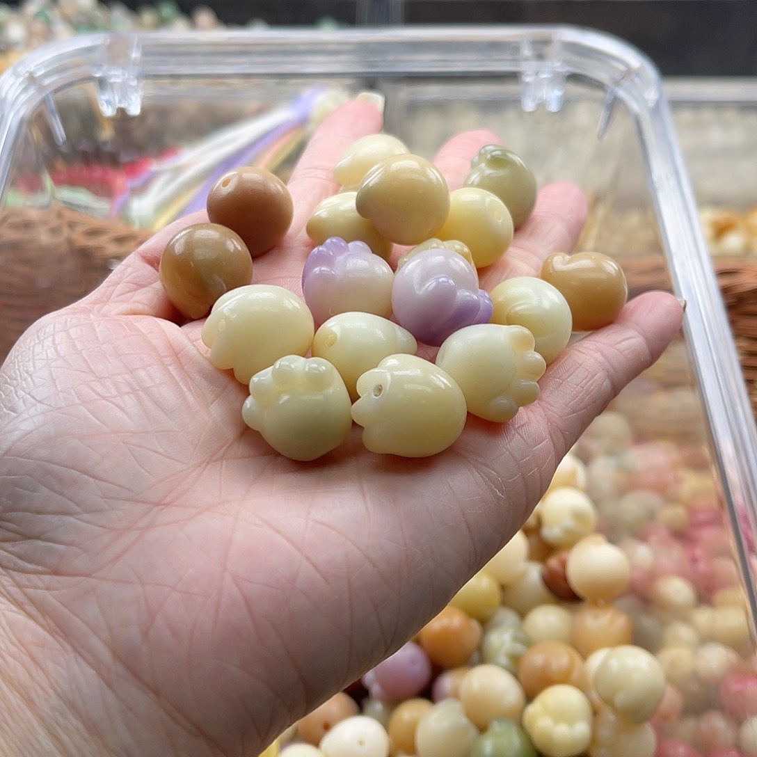 白玉菩提吊坠B/16mm/20+2颗微瑕