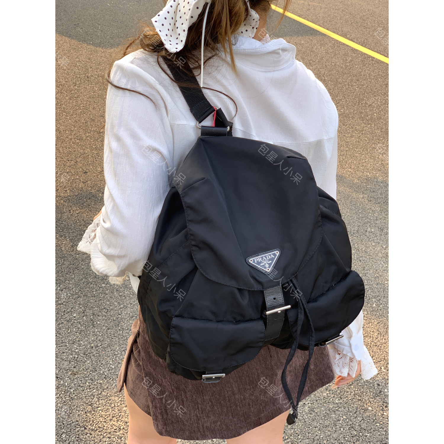 95新 Prada/普拉达 黑银降落伞双肩包尼龙二手