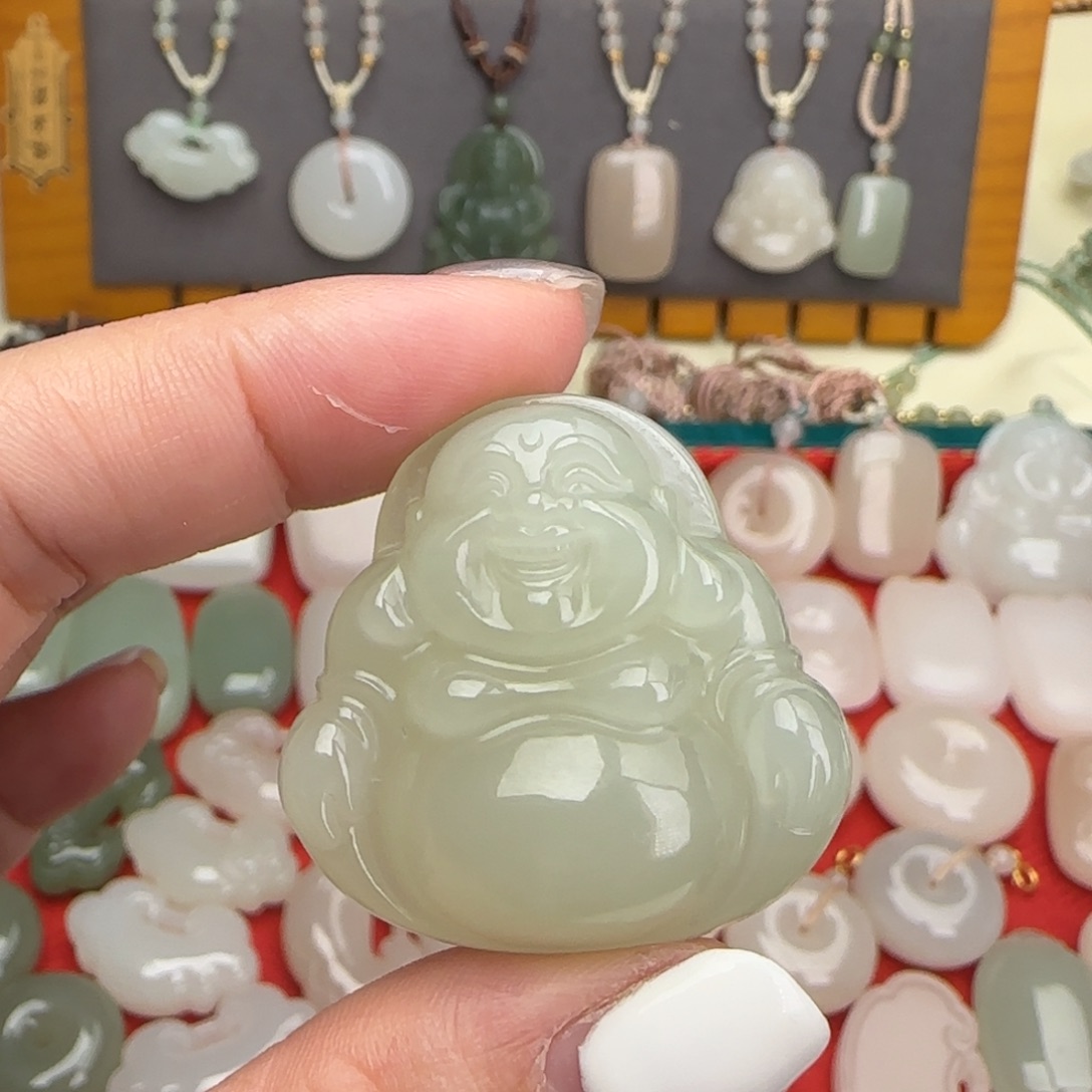 和田玉未镶嵌颈饰囧***g