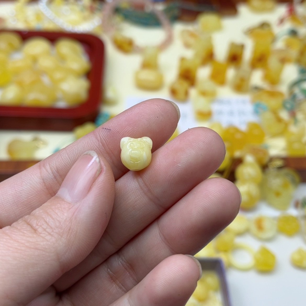 【闪购商品】蜜蜡裸石未镶嵌配饰