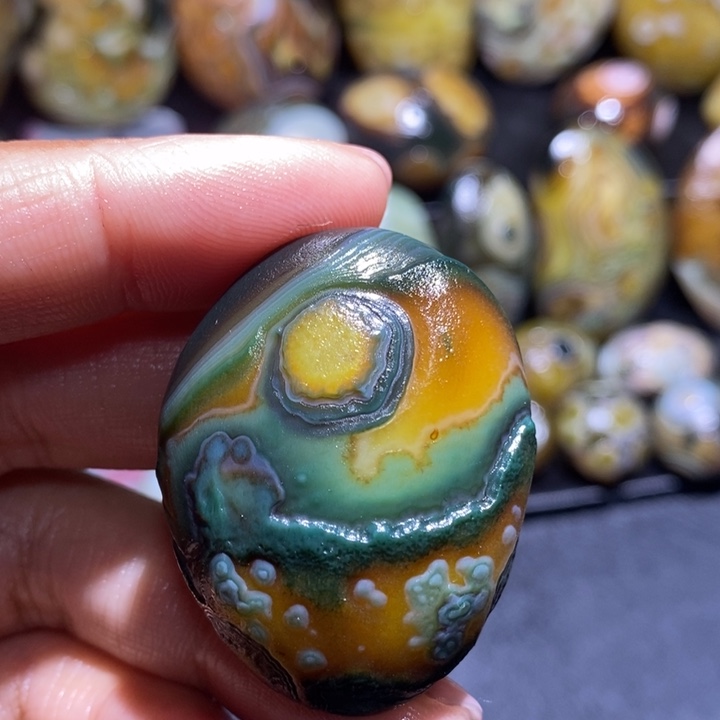 玛瑙/玉髓未镶嵌珠宝半成品85
