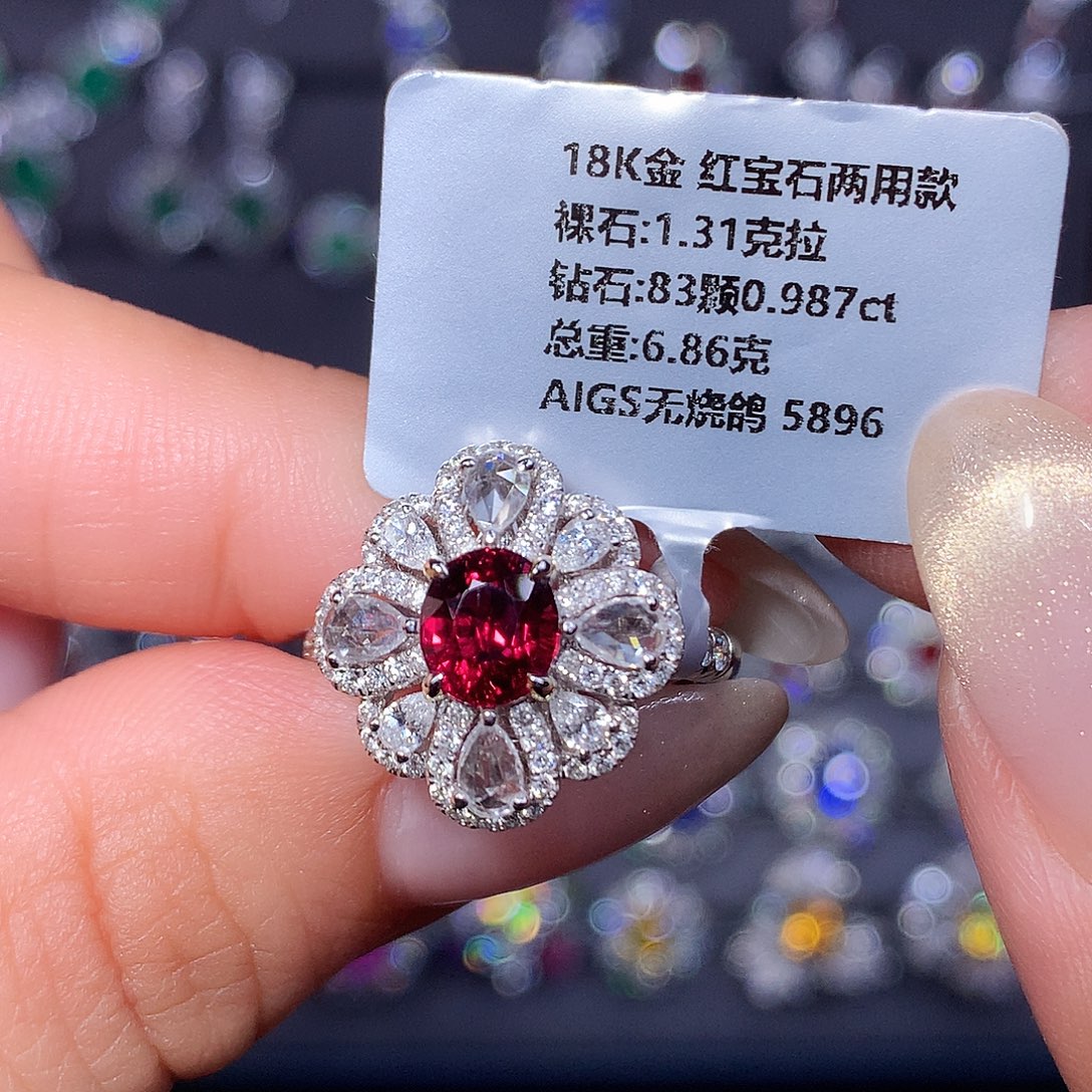 戒指18K金镶嵌红宝石