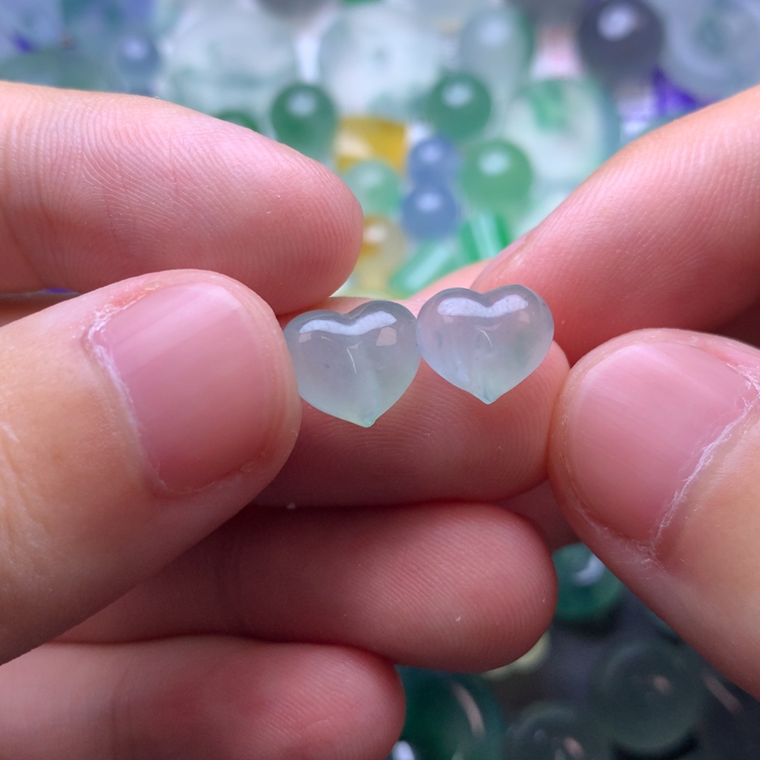 定制翡翠未镶嵌挂件