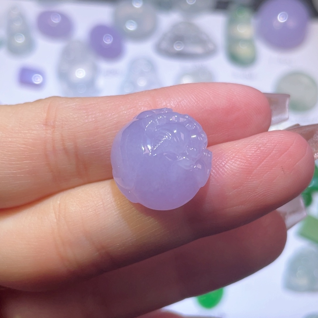 翡翠颈饰未镶嵌裸石