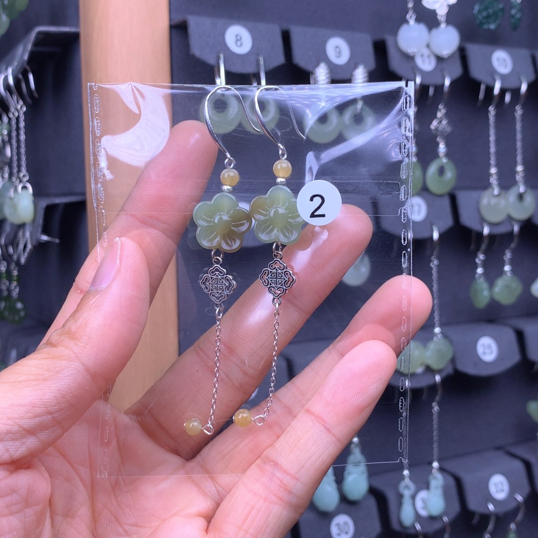和田玉耳饰银S925镶嵌静**花