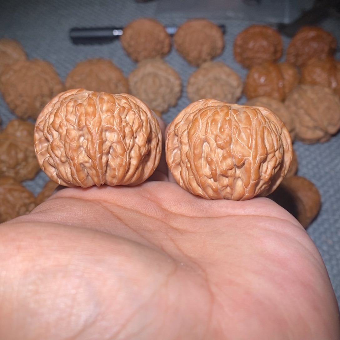 乌***茶43尺磨盘。         