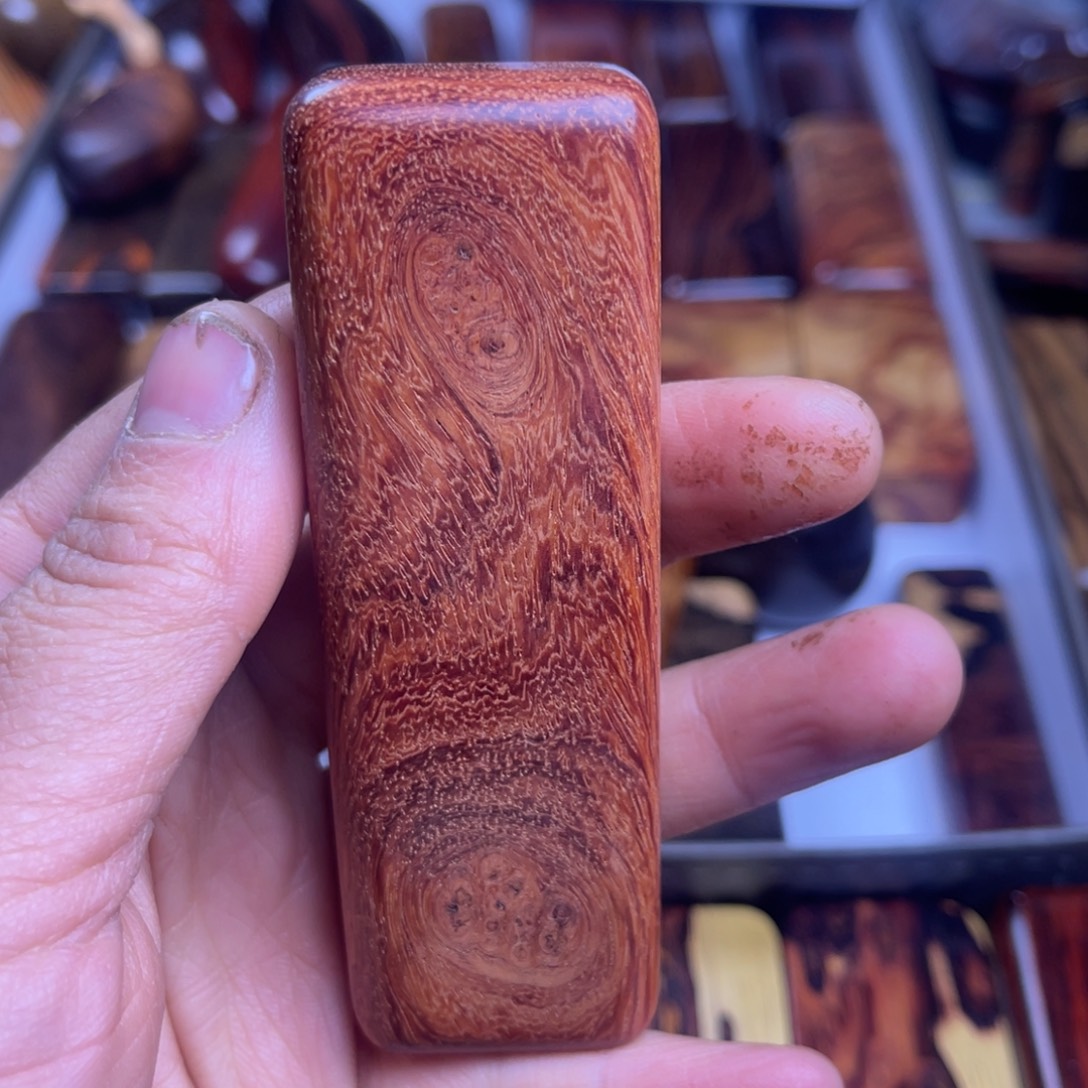 李***缆木缅花手把      