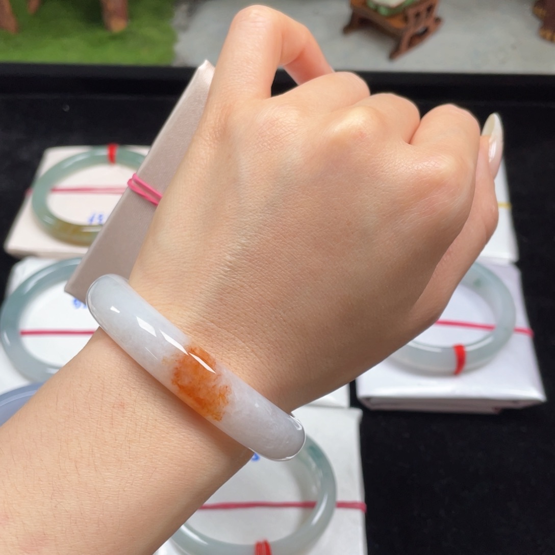 翡翠手镯未镶嵌缅甸翡翠手镯6