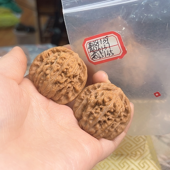 文玩核桃把件一代楼