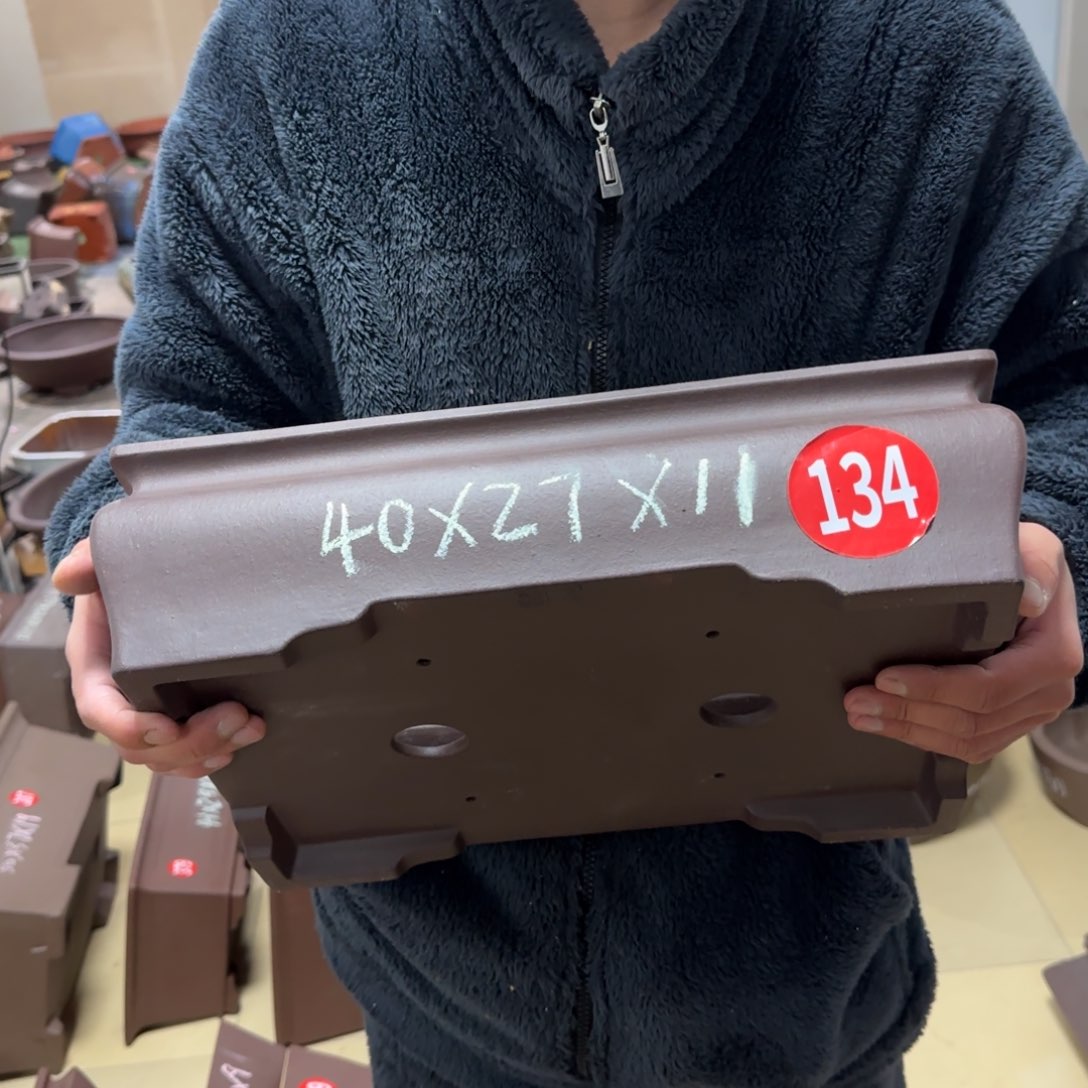 紫砂花盆呜呜呜呜
