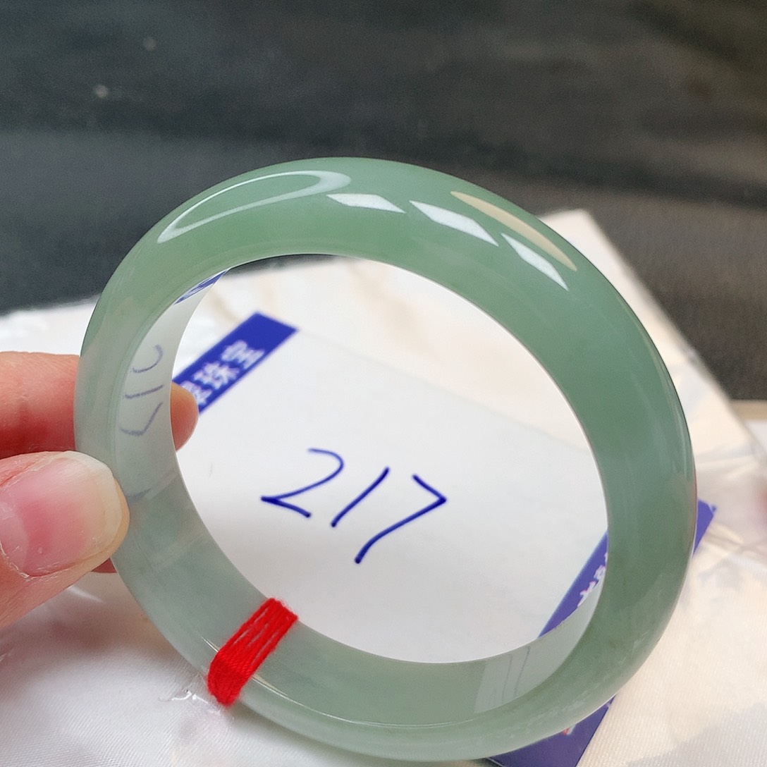 翡翠手镯未镶嵌217号