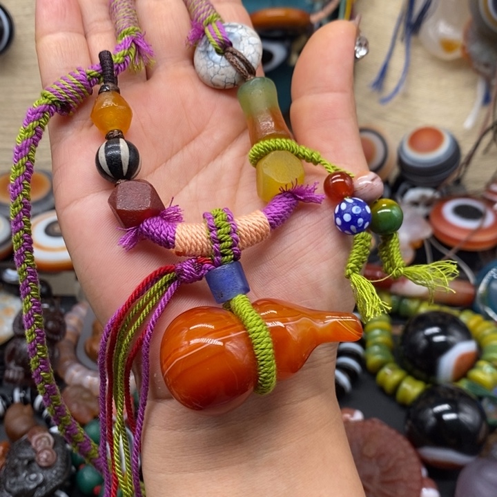 玛瑙/玉髓颈饰未镶嵌