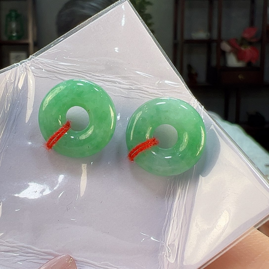 翡翠耳饰未镶嵌裸石4